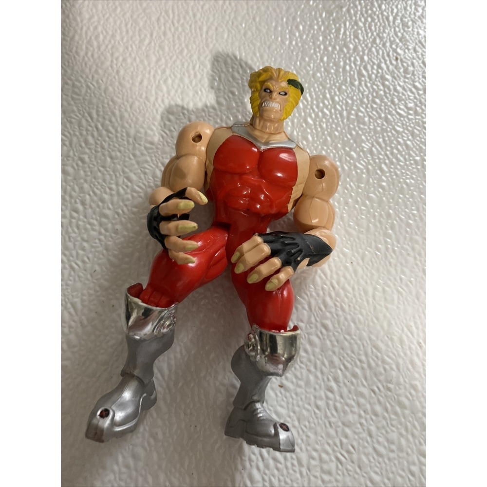 Toy‎ Biz Sabretooth Action Figure Marvel X-Men 5" Red Silver 1996 Good Vintage